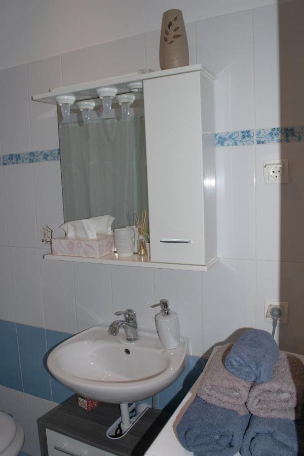 غييكا Studio Apartment Kontiki المظهر الخارجي الصورة